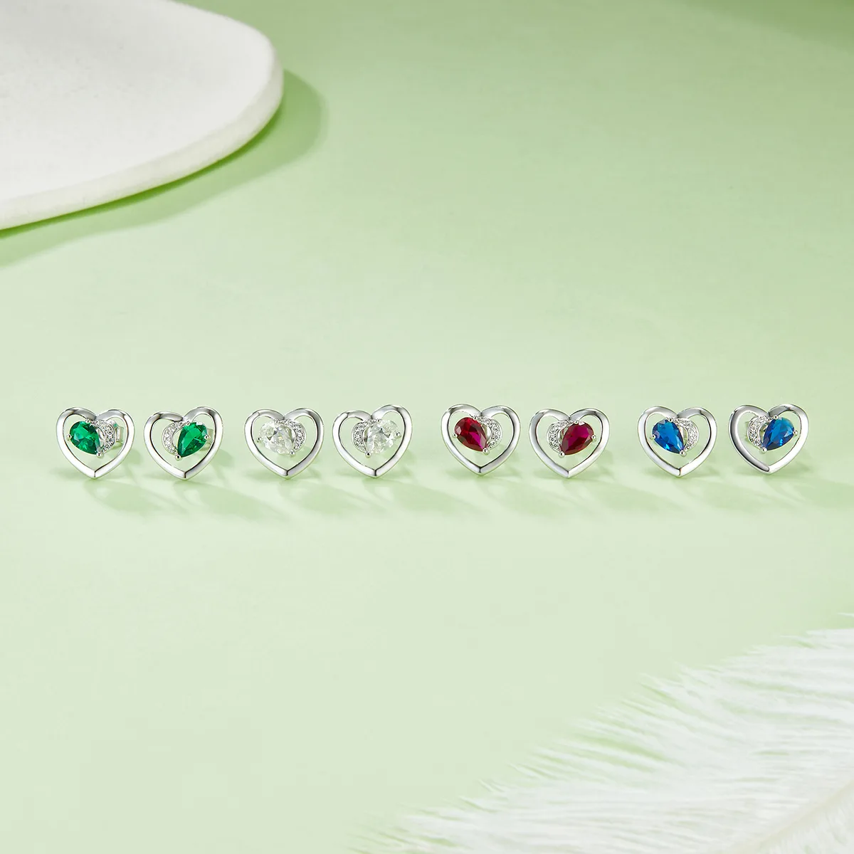 DSYE7 Pear Synthetic Gemstone S925 White-Gold-Plated Silver Stud Earrings 4*6MM