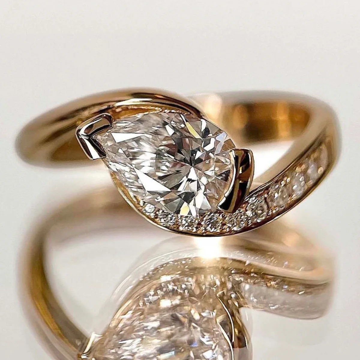 MR0070 Promise Ring S925 Silver 18K Yellow Gold Teardrop Moissanite Women's Ring 1.5CT