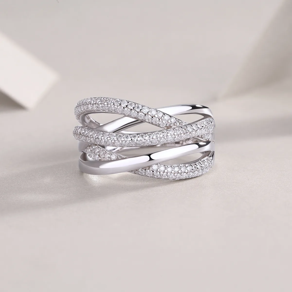 R14034 S925 Silver 18K White Gold Moissanite Wedding Band Women's Ring 0.67ct