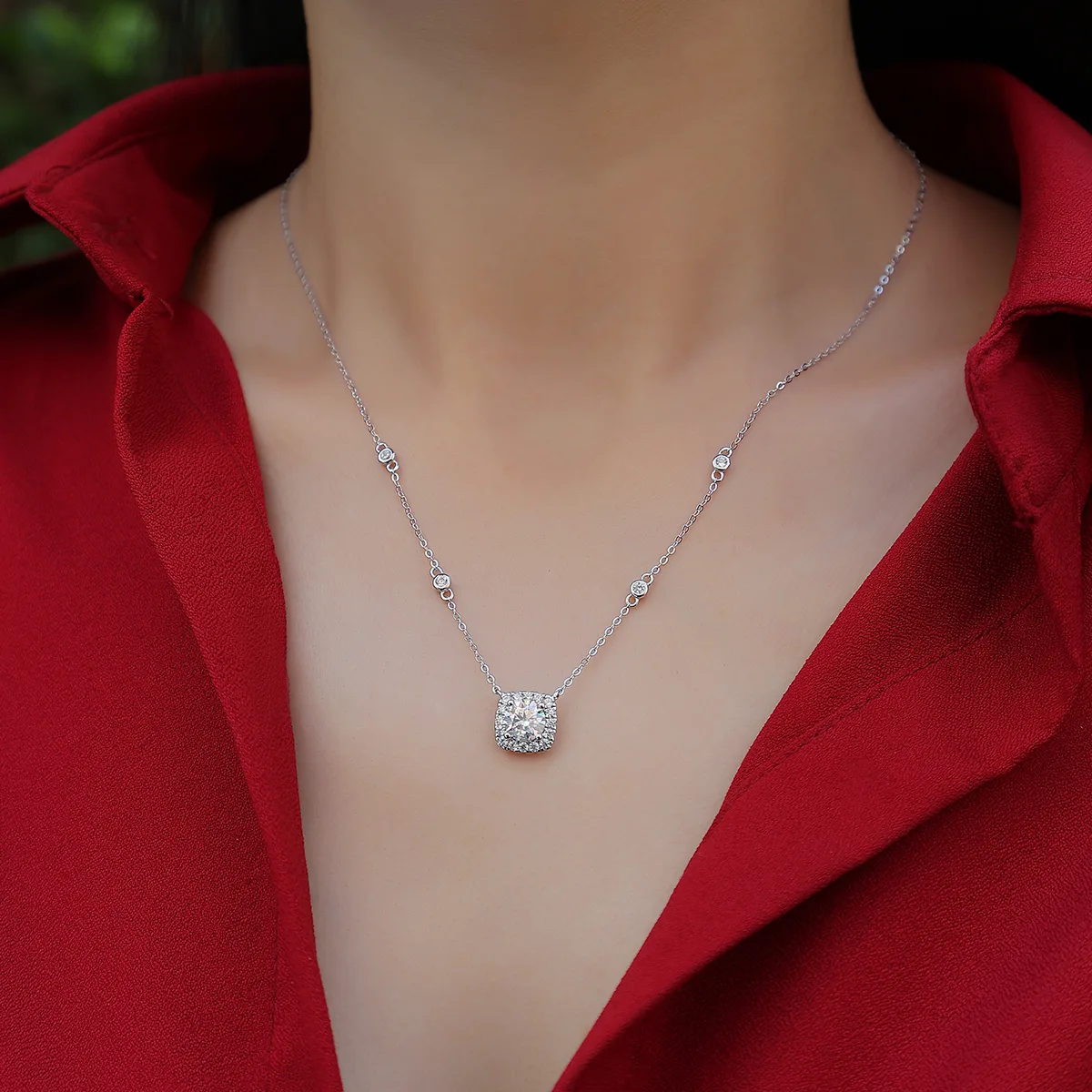 N13030 Cushion Silver 18K White Gold Moissanite Necklace 1.0CT