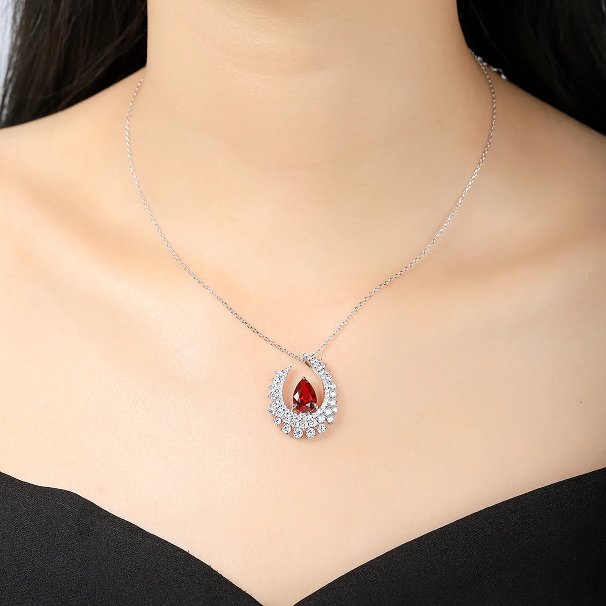 N509 S925 Silver 18K White Gold Pear Lab-Grown Gemstone Necklace 7*10.5mm/2.89ct