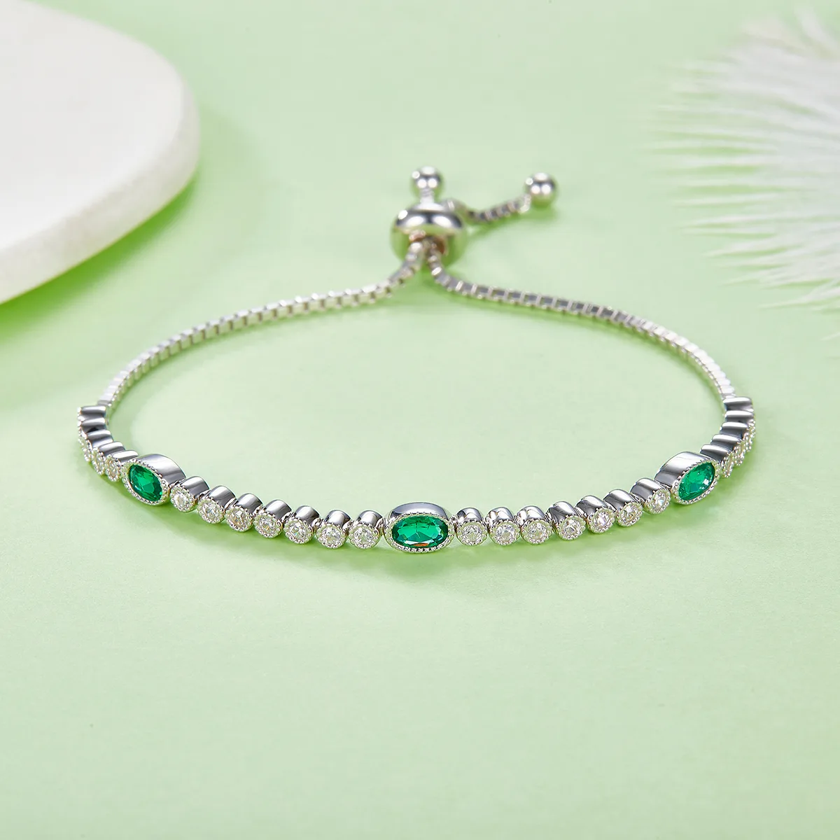 B1917989 S925 Silver 18K White Gold Oval Lab-Grown Emerald Bracelet 0.75ct