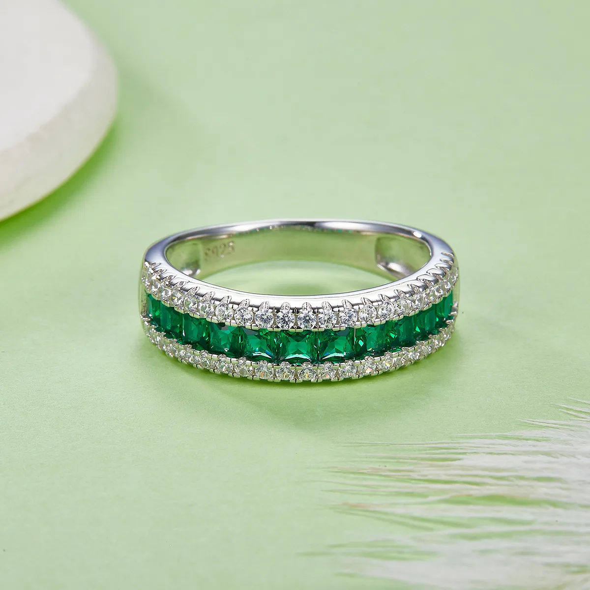 R1074 S925 Silver 18K White Gold Lab-Grown Gemstone Wedding Band
