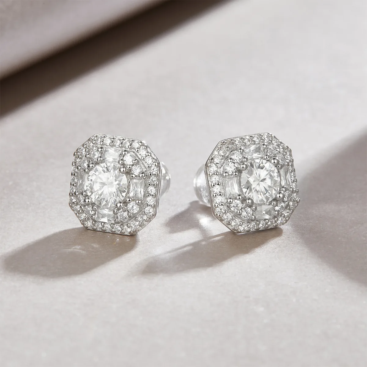E13514 S925 Silver 18K White Gold Moissanite Stud Earrings 1.0CT