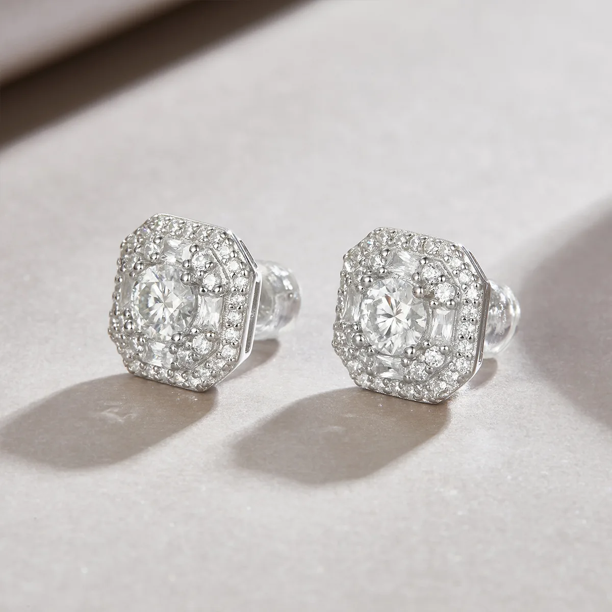 E13514 S925 Silver 18K White Gold Moissanite Stud Earrings 1.0CT