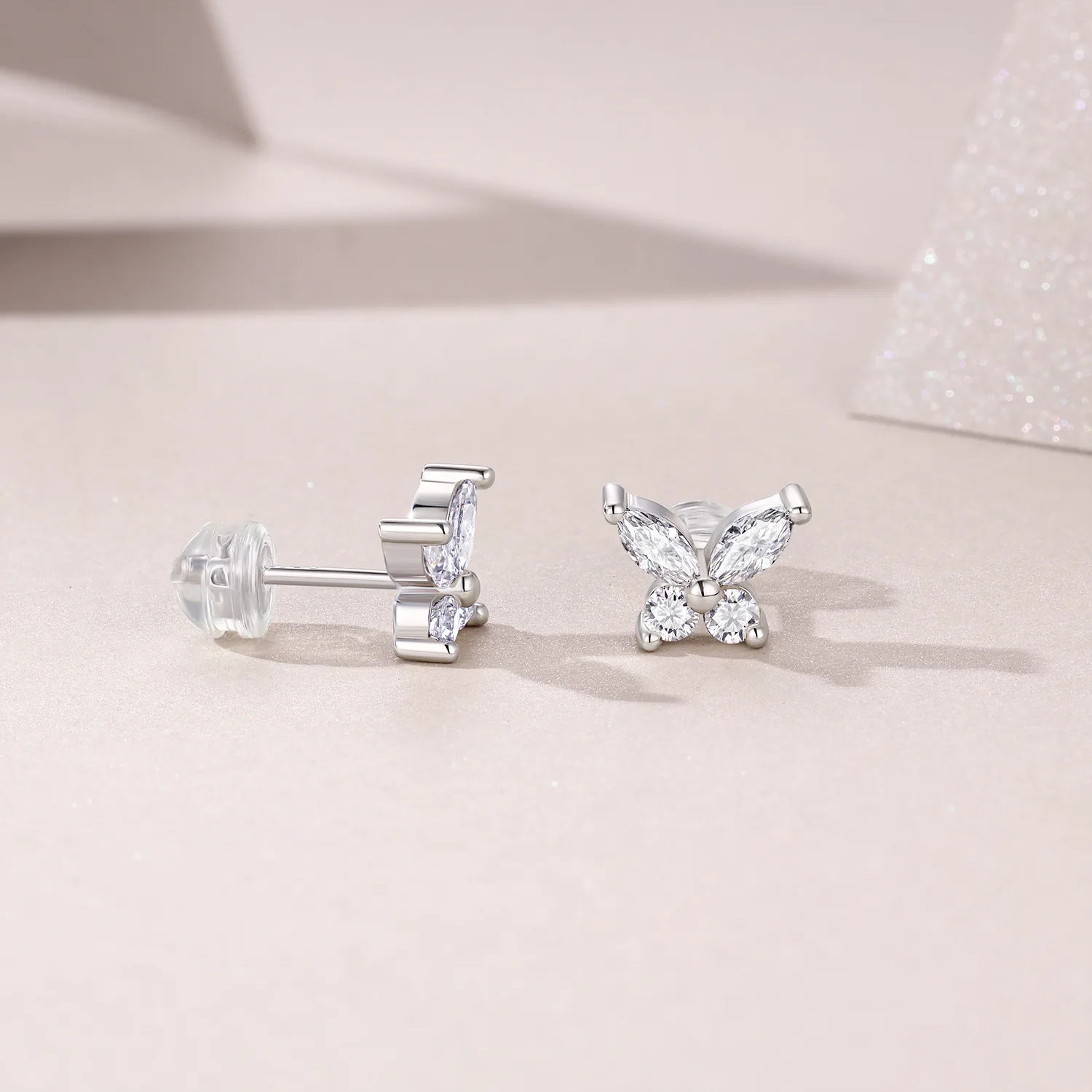 E13855 S925 Silver 18K White Gold Moissanite Butterfly Stud Earrings 0.73CT