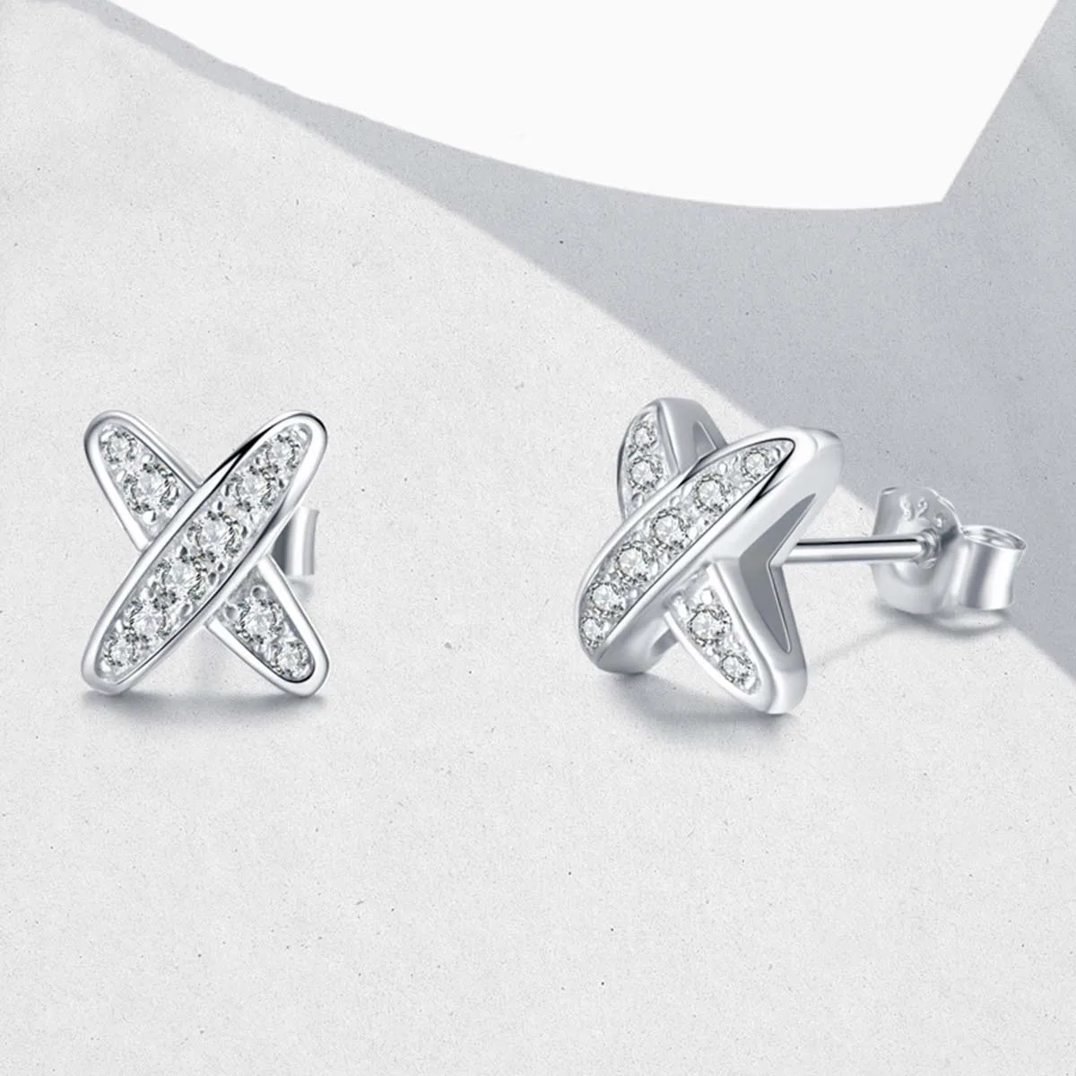 E56874 S925 Silver 18K White Gold Hip-Hop Moissanite Stud Earrings 0.16ct