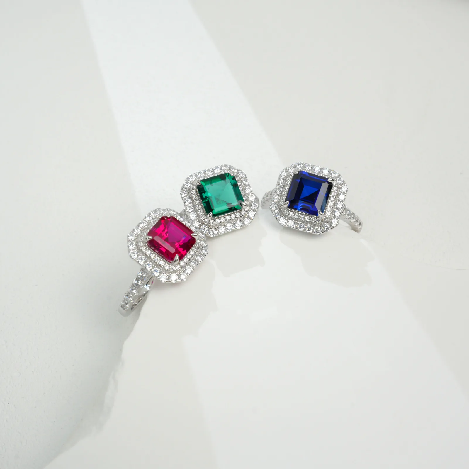 R0028 S925 Silver 18K White Gold Emerald Cut Lab-Grown Gemstone Ring Center Stone 8*8mm