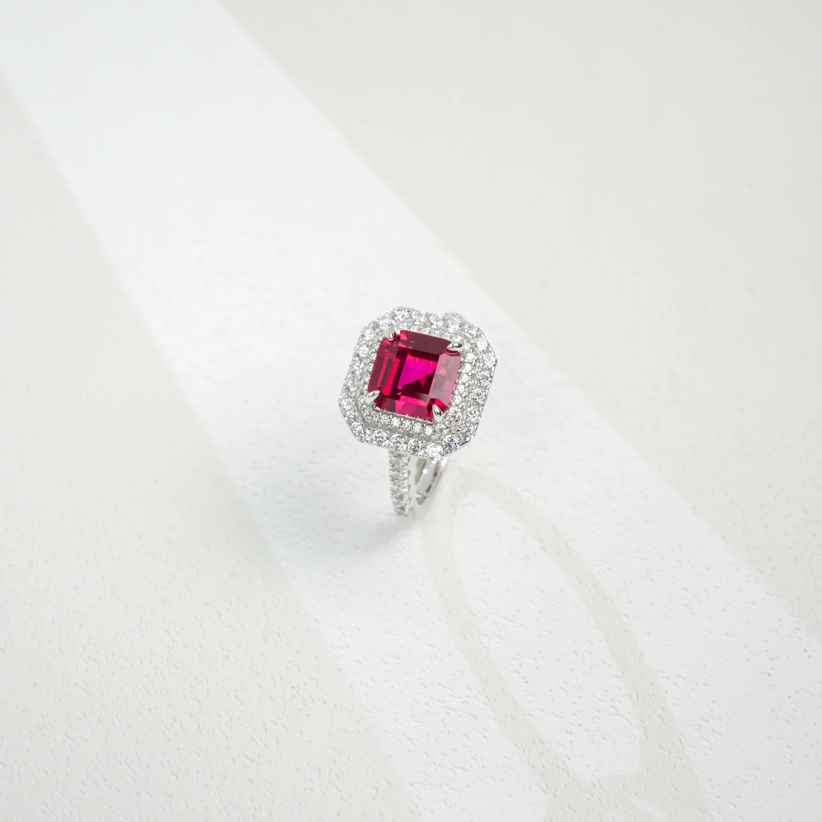 R0028 S925 Silver 18K White Gold Emerald Cut Lab-Grown Gemstone Ring Center Stone 8*8mm