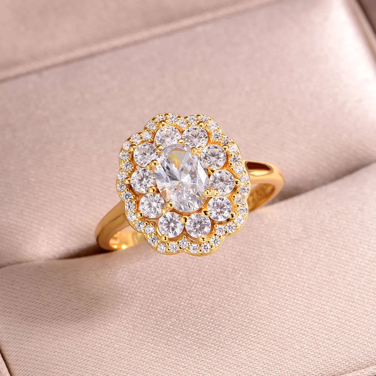 MR0151 S25 Silver 18K Yellow Gold Oval Moissanite Flower Confession Ring Center Stone 1.0ct/7*5mm
