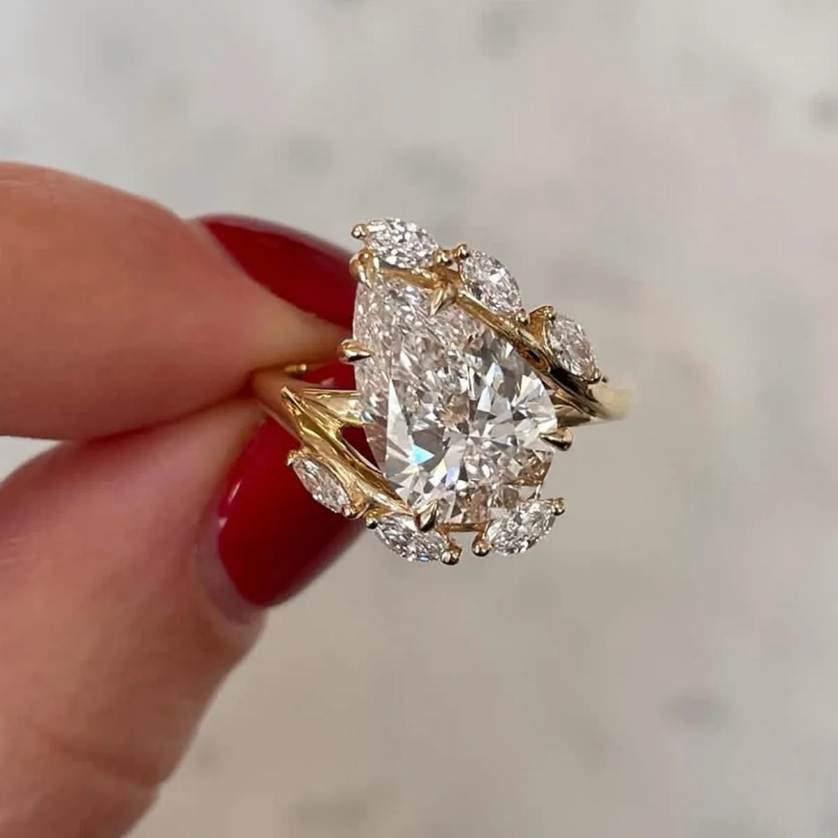 MR0145 S25 Silver 18K Yellow Gold Luxury Teardrop Moissanite Confession Ring Center Stone 4.0ct/12*8mm