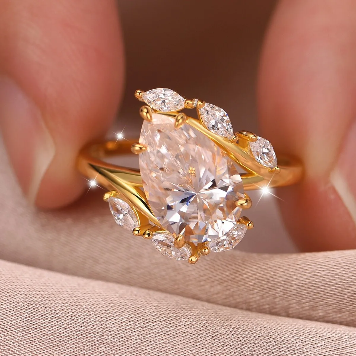MR0145 S25 Silver 18K Yellow Gold Luxury Teardrop Moissanite Confession Ring Center Stone 4.0ct/12*8mm