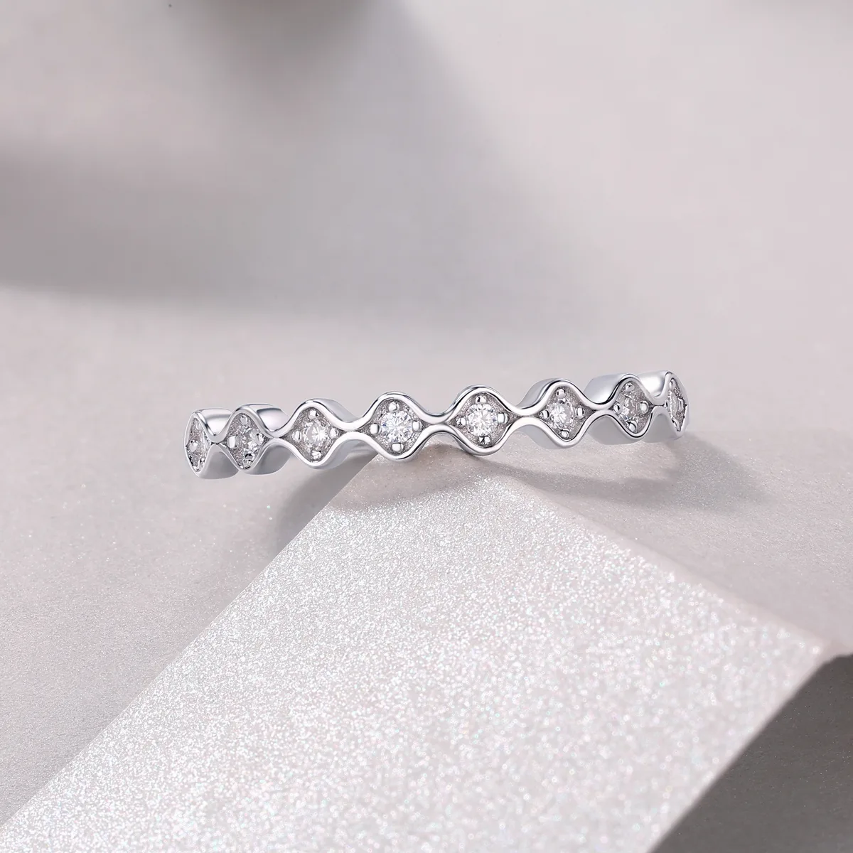 R13062 S925 Silver 18K White Gold Proposal Ring Women's Ring Moissanite Melee 0.08CT
