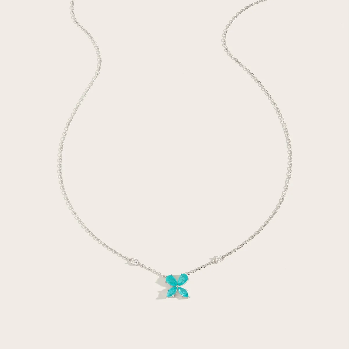 NS02193A1 S925 Silver 18K White Gold Lab-Grown Sapphire Four-Leaf Clover Necklace