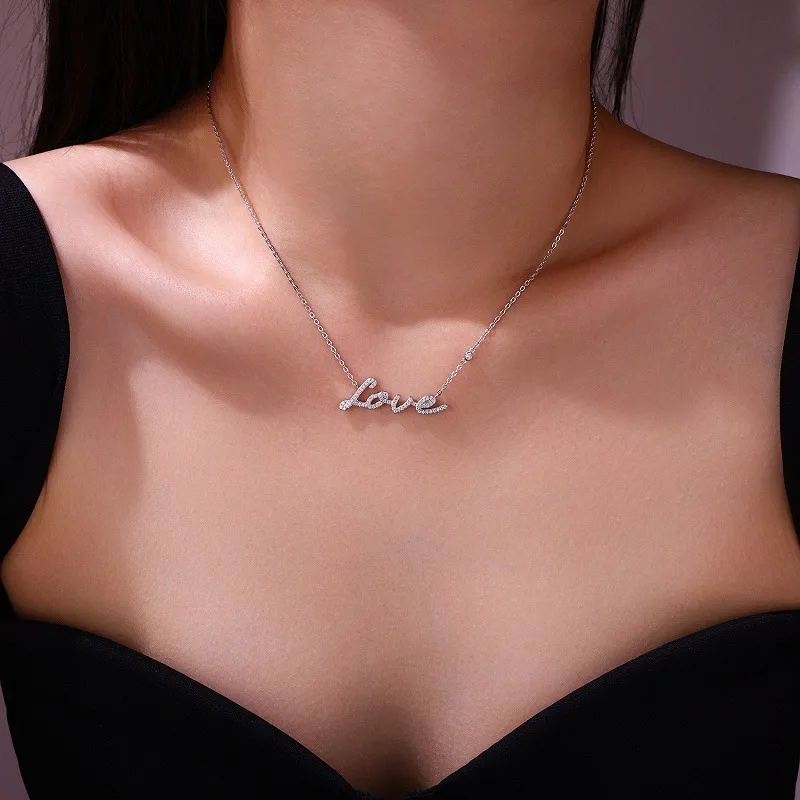 N15645 S925 Silver 18K White Gold LOVE Moissanite Necklace 0.41ct