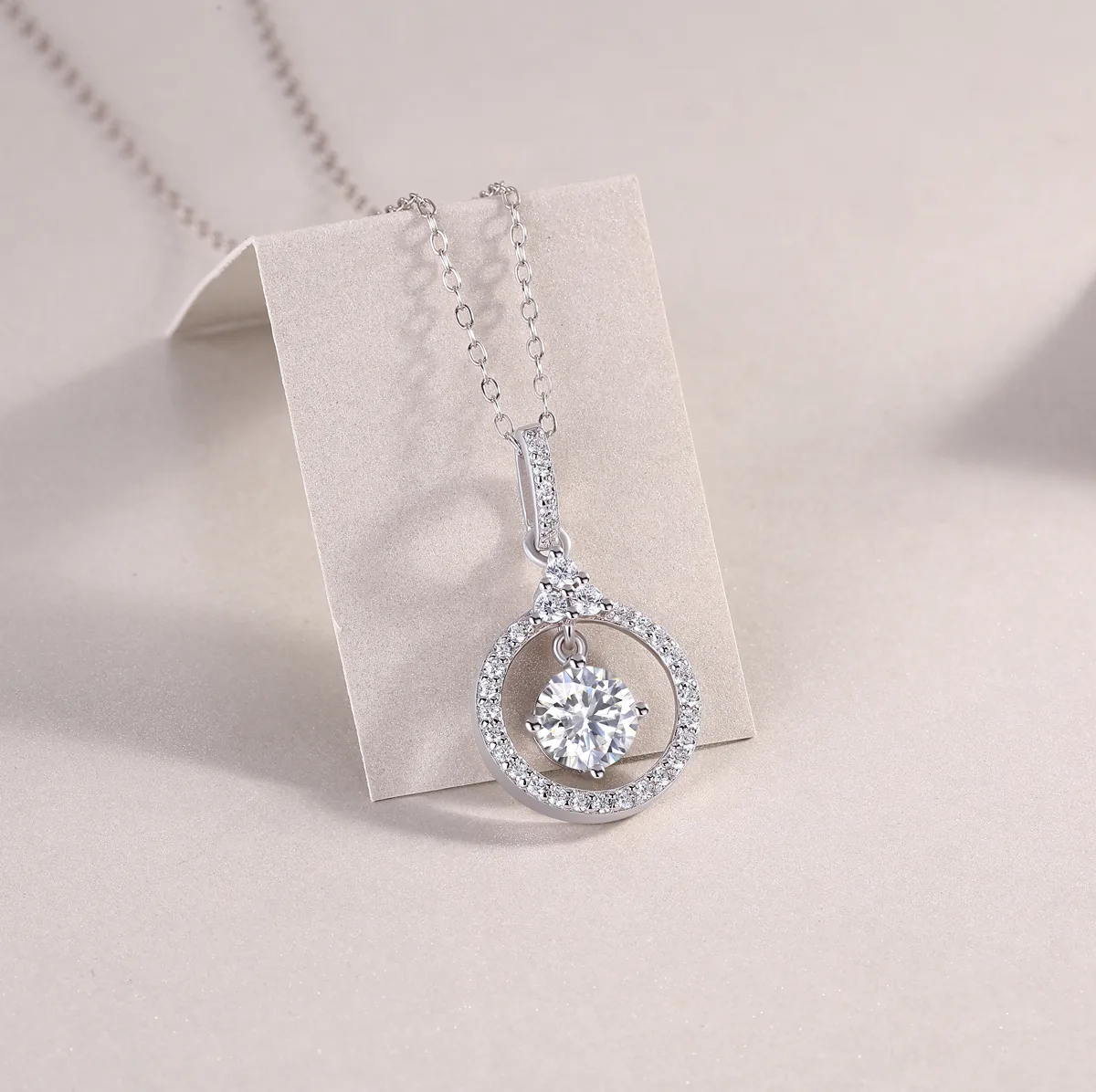P13587-6.5 S925 Silver 18K White Gold Moissanite Round Pendant Style Necklace 1.0ct