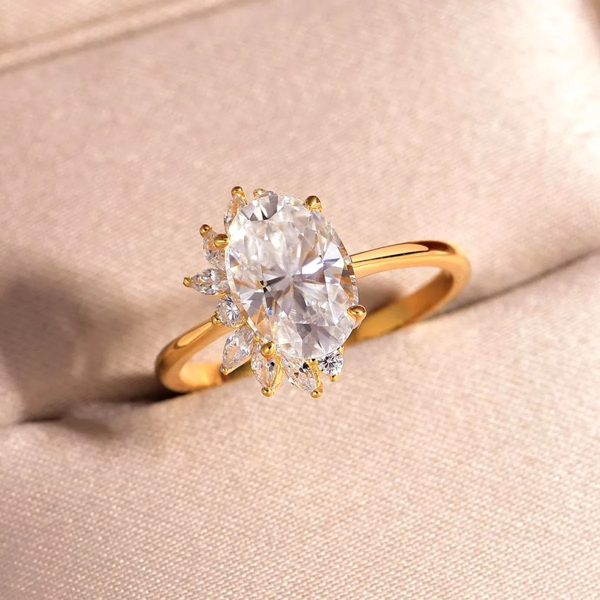 MR0185 S25 Silver 18K Yellow Gold Oval Moissanite Light Luxury Engagement Ring Center Stone 2.5ct/10*7mm