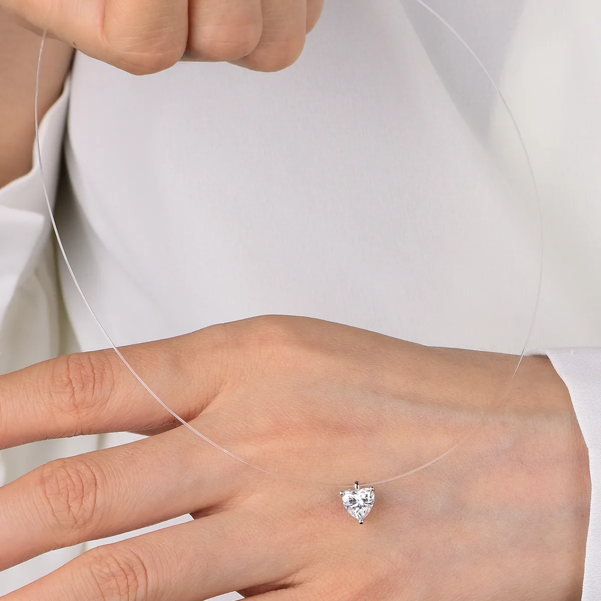 MP0047 S925 Silver 18K White Gold Invisible Ultra-Brilliant Heart Moissanite Necklace Collarbone Chain Cord Pendant