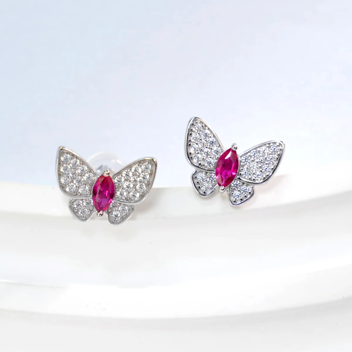 E-2026 S925 Silver 18K White Gold Marquise Lab-Grown Gemstone Butterfly Earrings 5*2.5mm