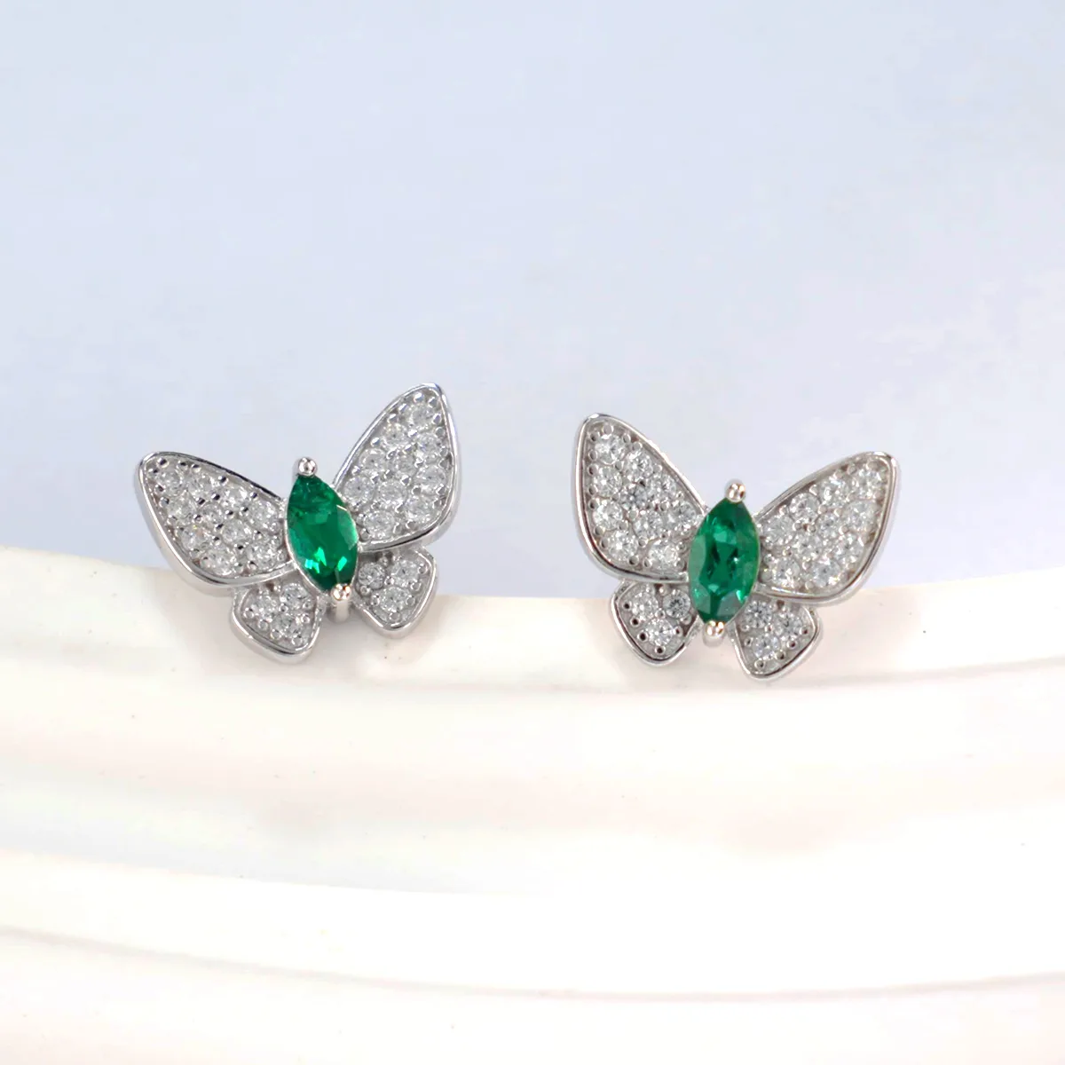 E-2026 S925 Silver 18K White Gold Marquise Lab-Grown Gemstone Butterfly Earrings 5*2.5mm