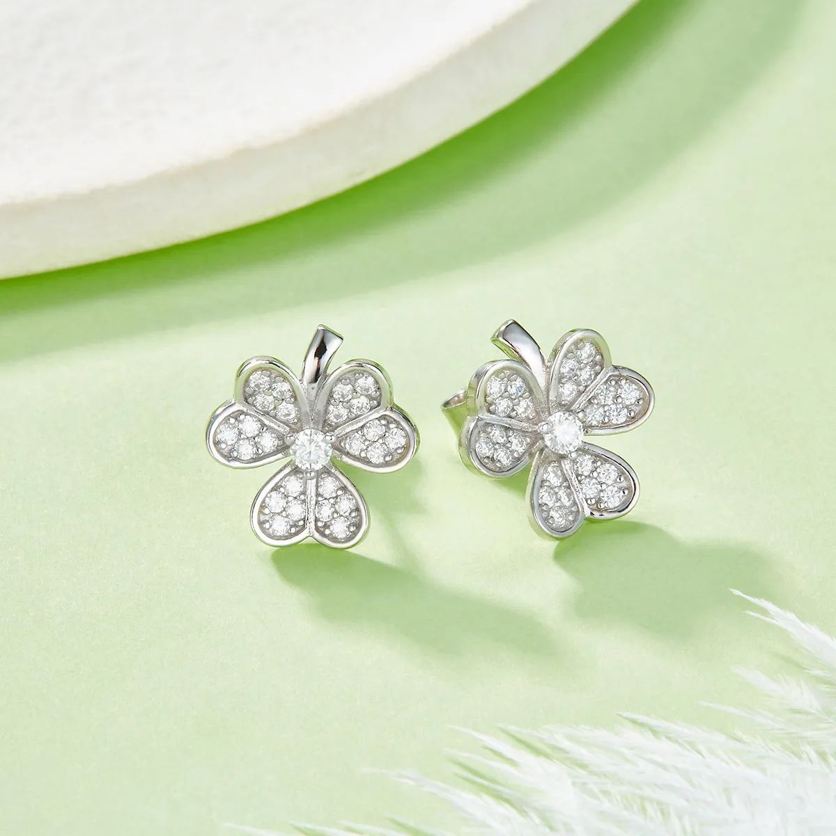 P21101906 S925 Silver 18K White Gold Lucky Moissanite Jewelry Set 0.38ct