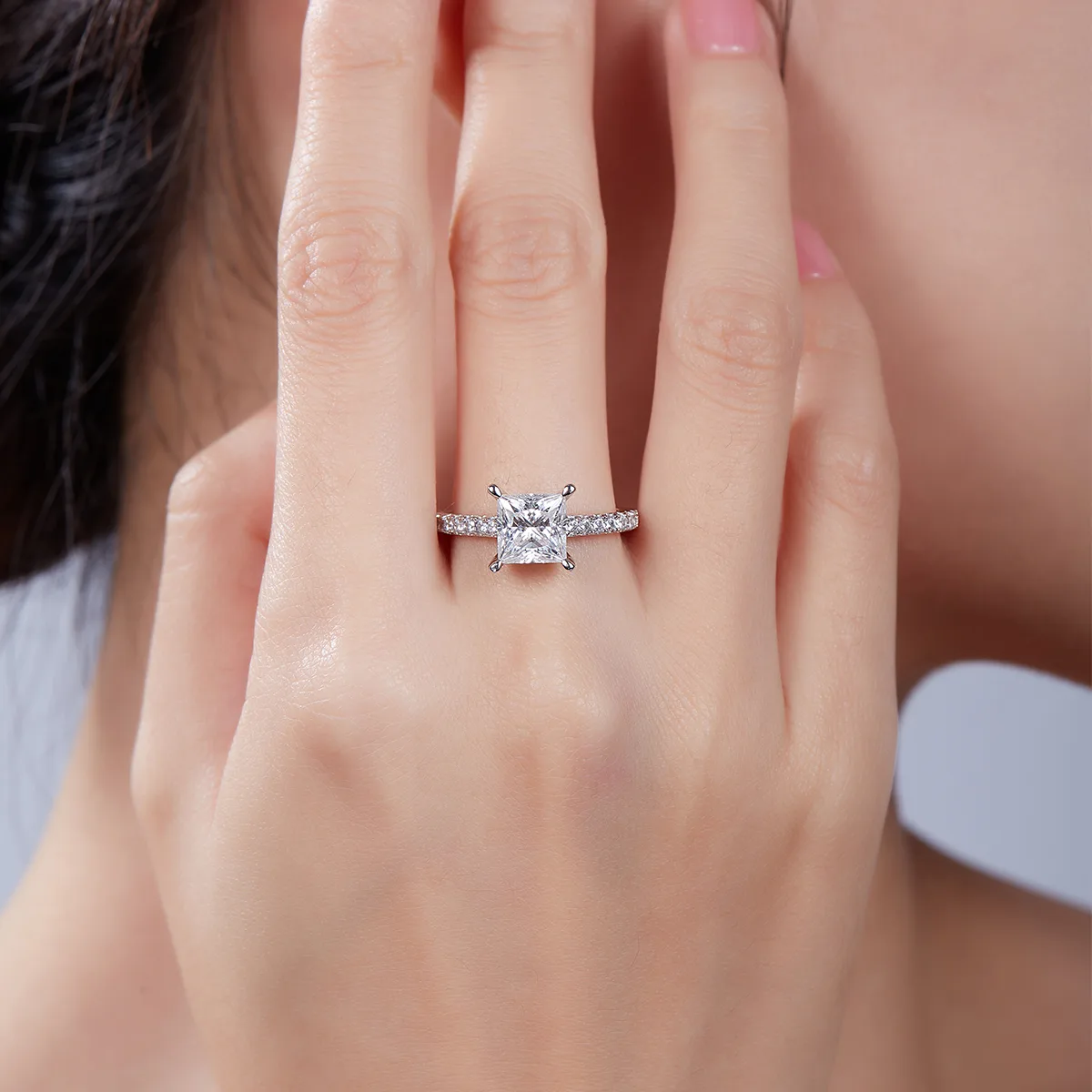 Micro-Pavé Square S925 White-Gold-Plated Silver Moissanite Proposal Ring Women's Ring 2.0ct D