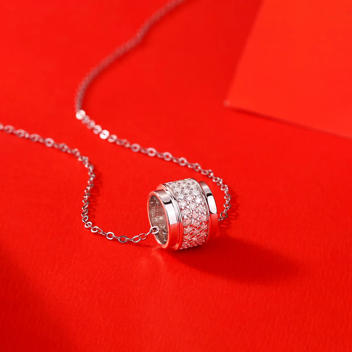 P11741 S925 Silver 18K White Gold Moissanite Necklace 0.69ct