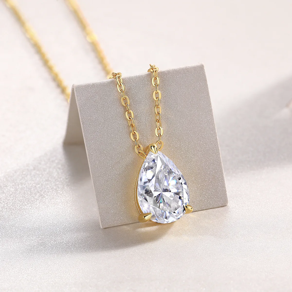 P15166 S925 Silver 18K Yellow Gold Pear Moissanite Light Luxury Necklace