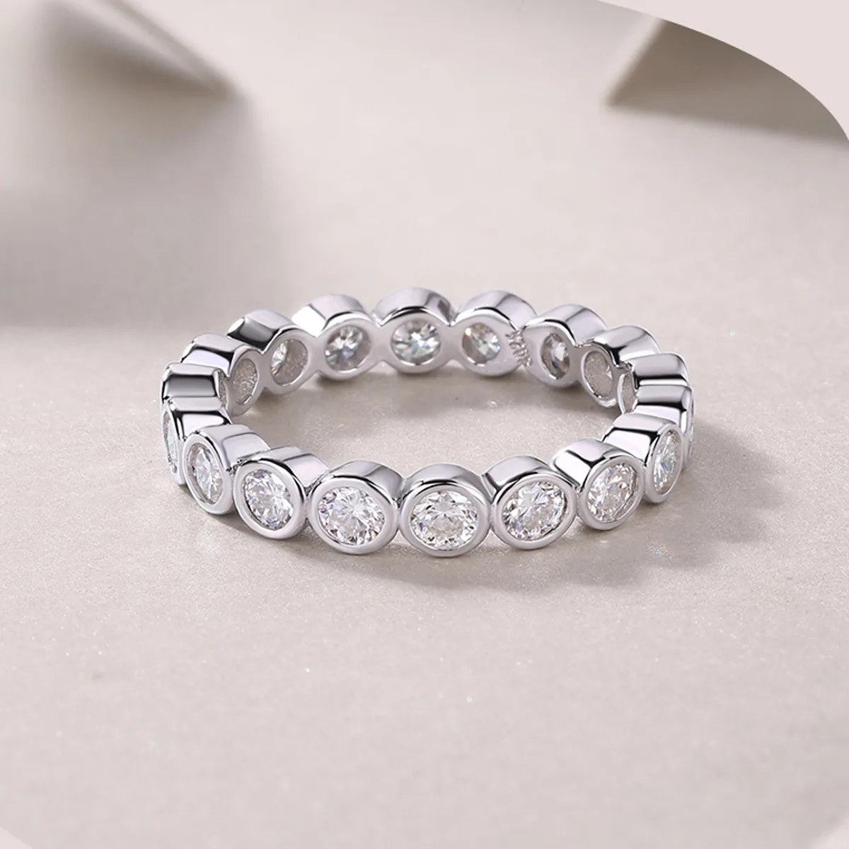 R13125-3.0 S925 Silver 18K White Gold Full Pavé Moissanite Confession Ring 1.8ct