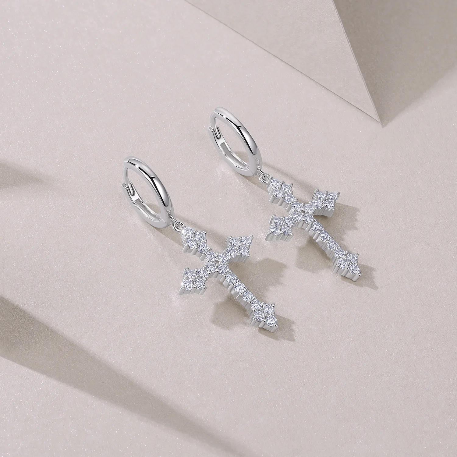 E15379 S925 Silver 18K White Gold Moissanite Cross Earrings 1.38ct