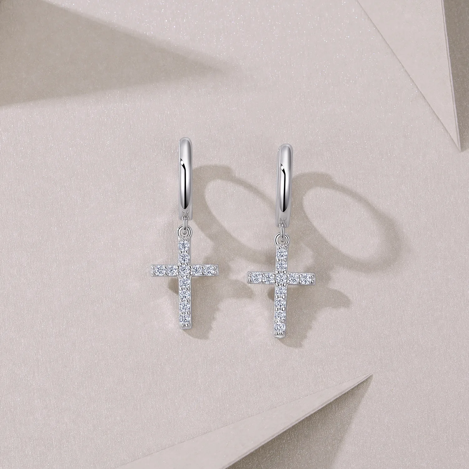 E15378 S925 Silver 18K White Gold Moissanite Cross Earrings 0.26ct