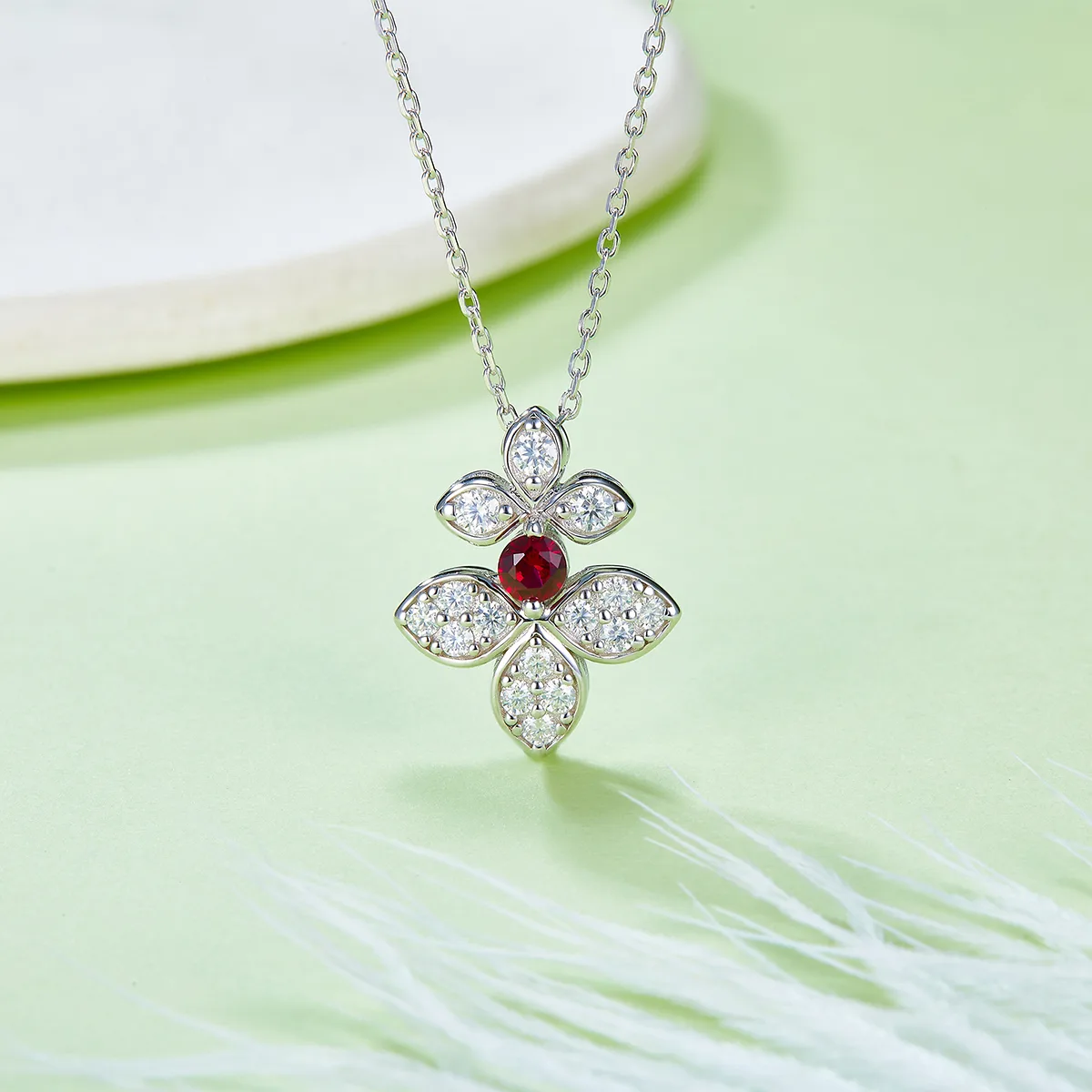 28T Silver S925 Plated 18K White Gold Synthetic Ruby Moissanite Four-Leaf Flower Jewelry Set 0.45ct/0.25ct