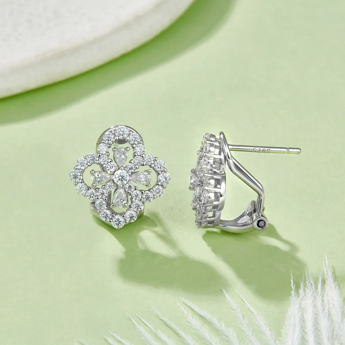 E250712021 S925 Silver 18K White Gold Full Pavé Moissanite Four-Leaf Clover Stud Earrings 2.26ct