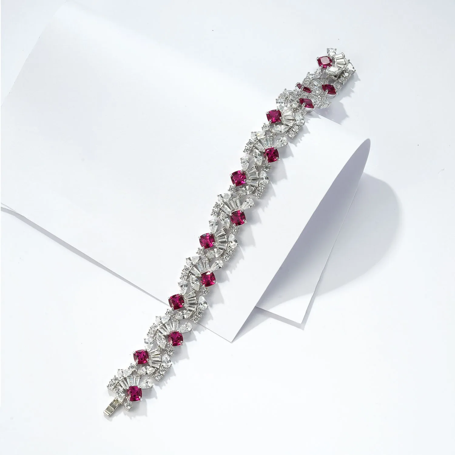 ZHF-L1389 S925 Silver 18K White Gold Cushion Lab-Grown Gemstone Light Luxury Bracelet Center Stone 5.0mm/ Stones