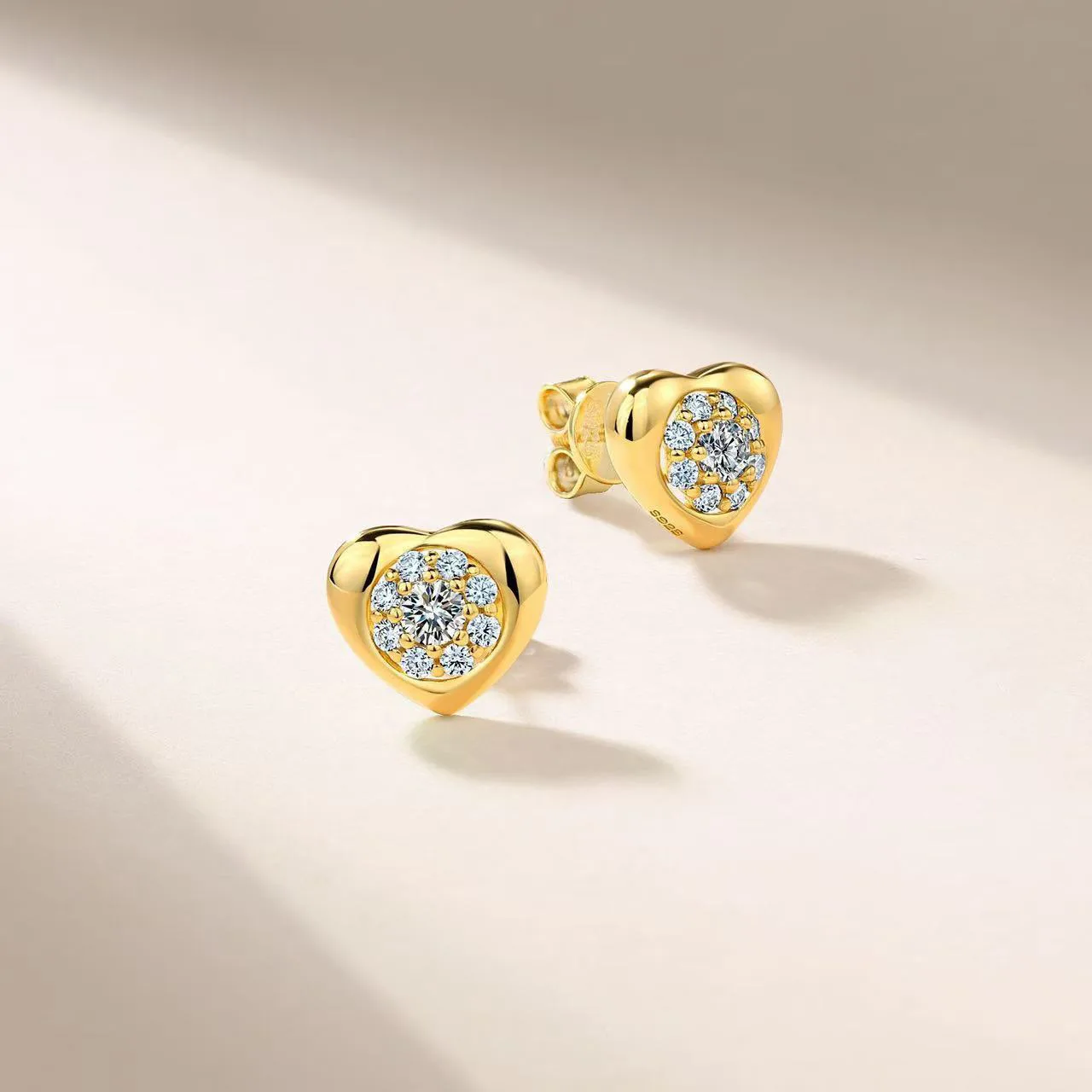 SE0737204 S925 Silver 18K Gold Moissanite Heart Stud Earrings 0.44ct