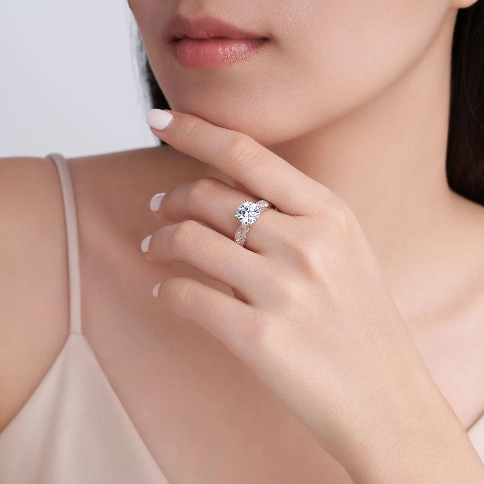 SR0654202 S925 Silver 18K Gold Moissanite Light Luxury Women's Engagement Ring 2.2ct
