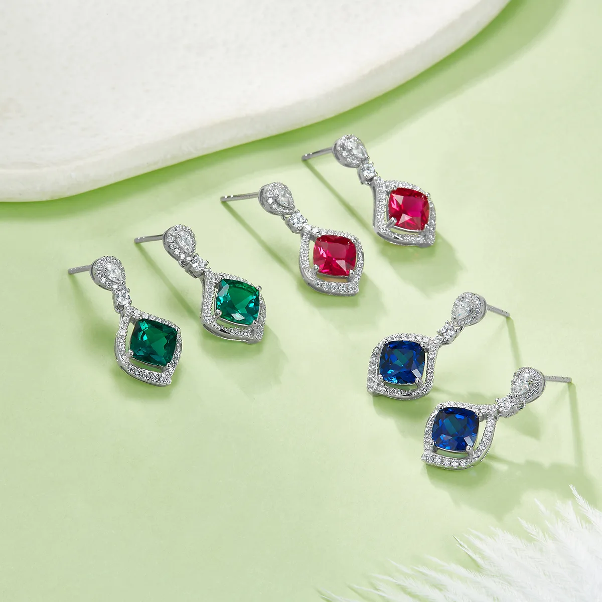 E-2029 S925 Silver 18K White Gold Cushion Lab-Grown Gemstone Delicate Earrings Center Stone 6.0mm/2.61ct