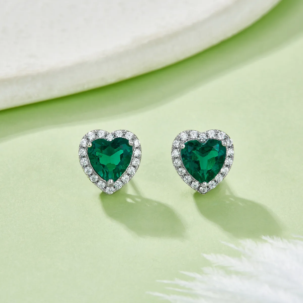 E2027 Silver 18K White Gold Heart Lab-Grown Gemstone Stud Earrings Center Stone 6.0mm