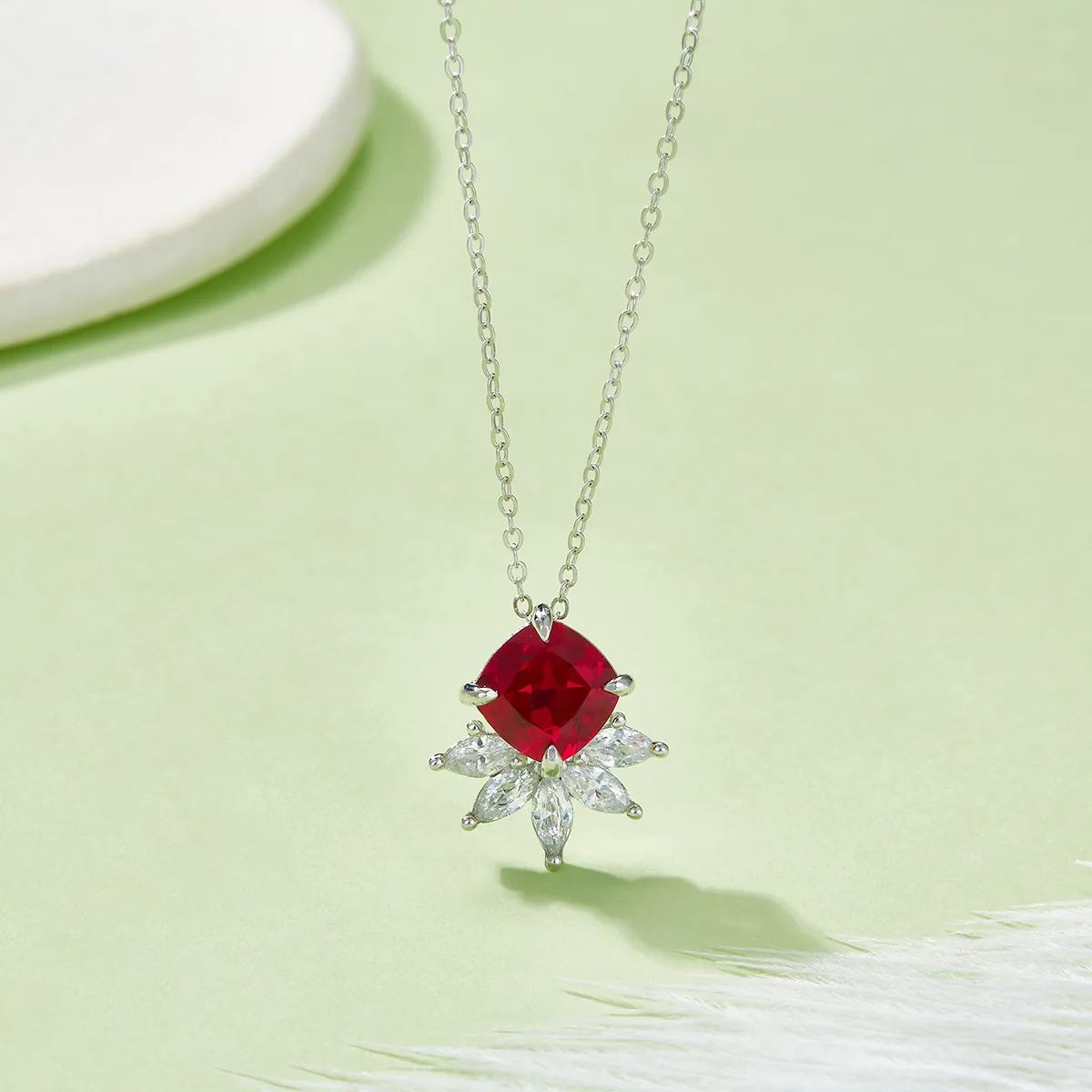 YXP0890 S925 Silver 18K White Gold Cushion Lab-Grown Gemstone Necklace Center Stone 8.0mm