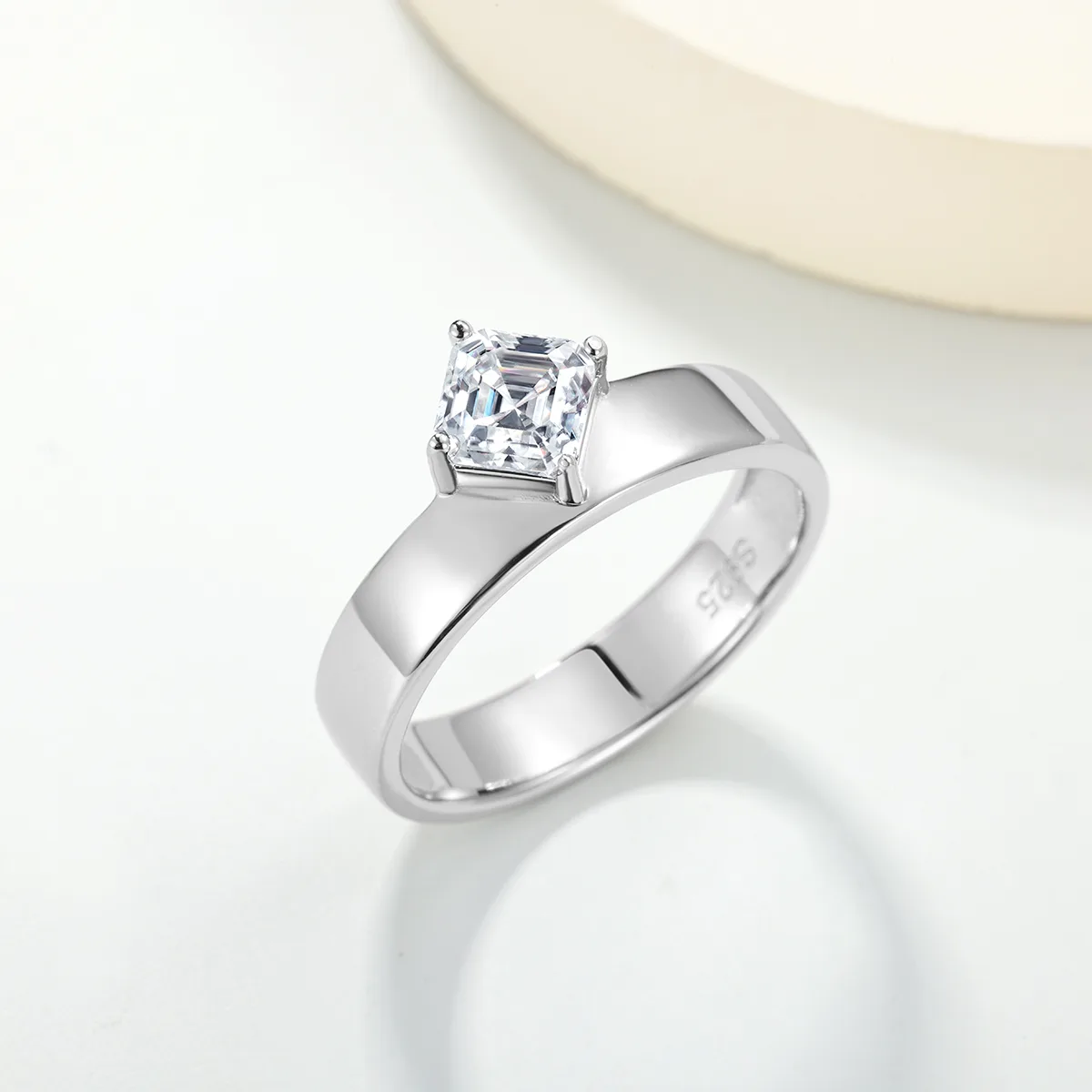 MR0348 S925 Silver 18K White Gold Asscher Moissanite ins Minimalist Wedding Band Center Stone 5mm/0.8ct
