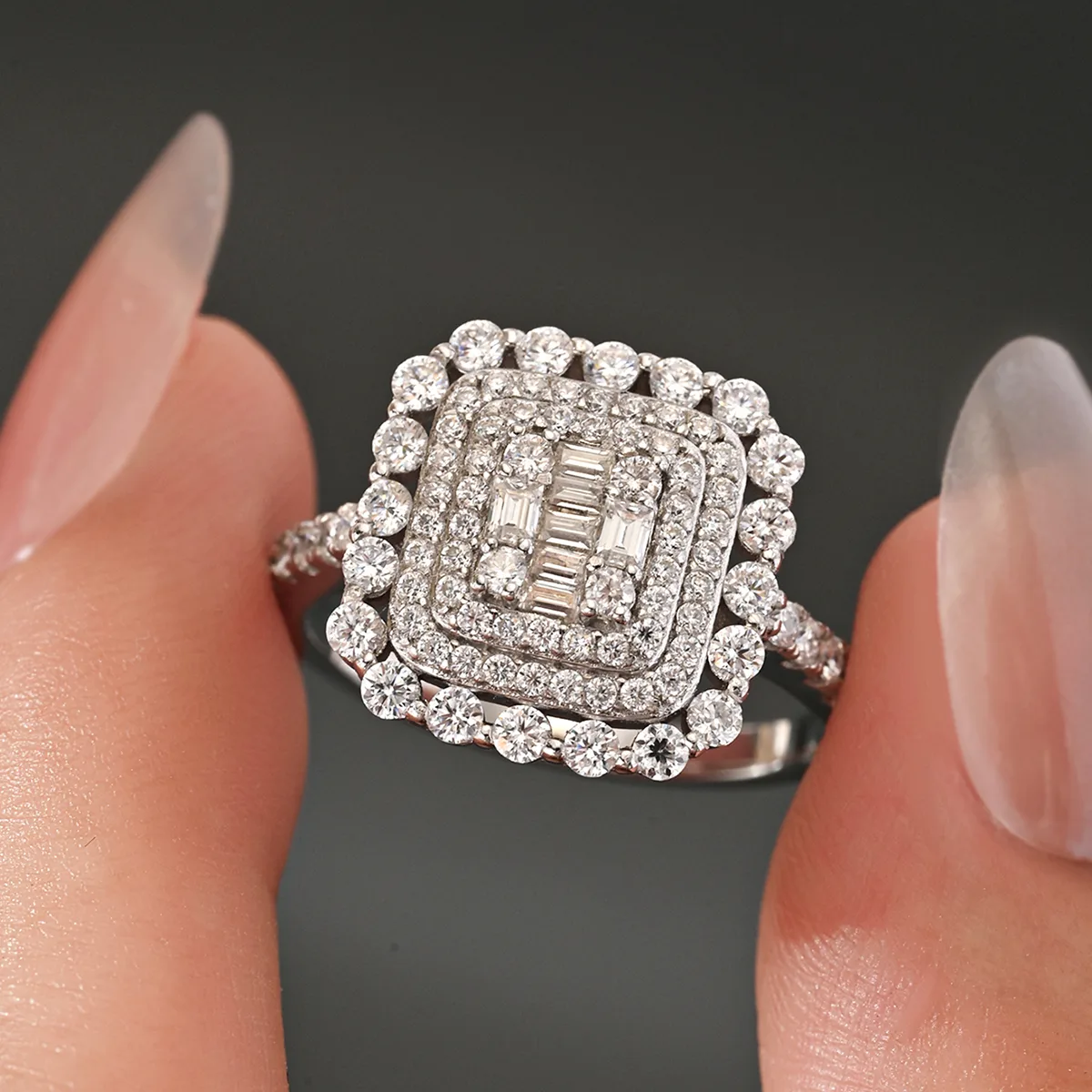 MR0309 S925 Silver 18K White Gold Full Pavé Moissanite Square Sparkling Brilliant Anniversary Ring 1.1ct
