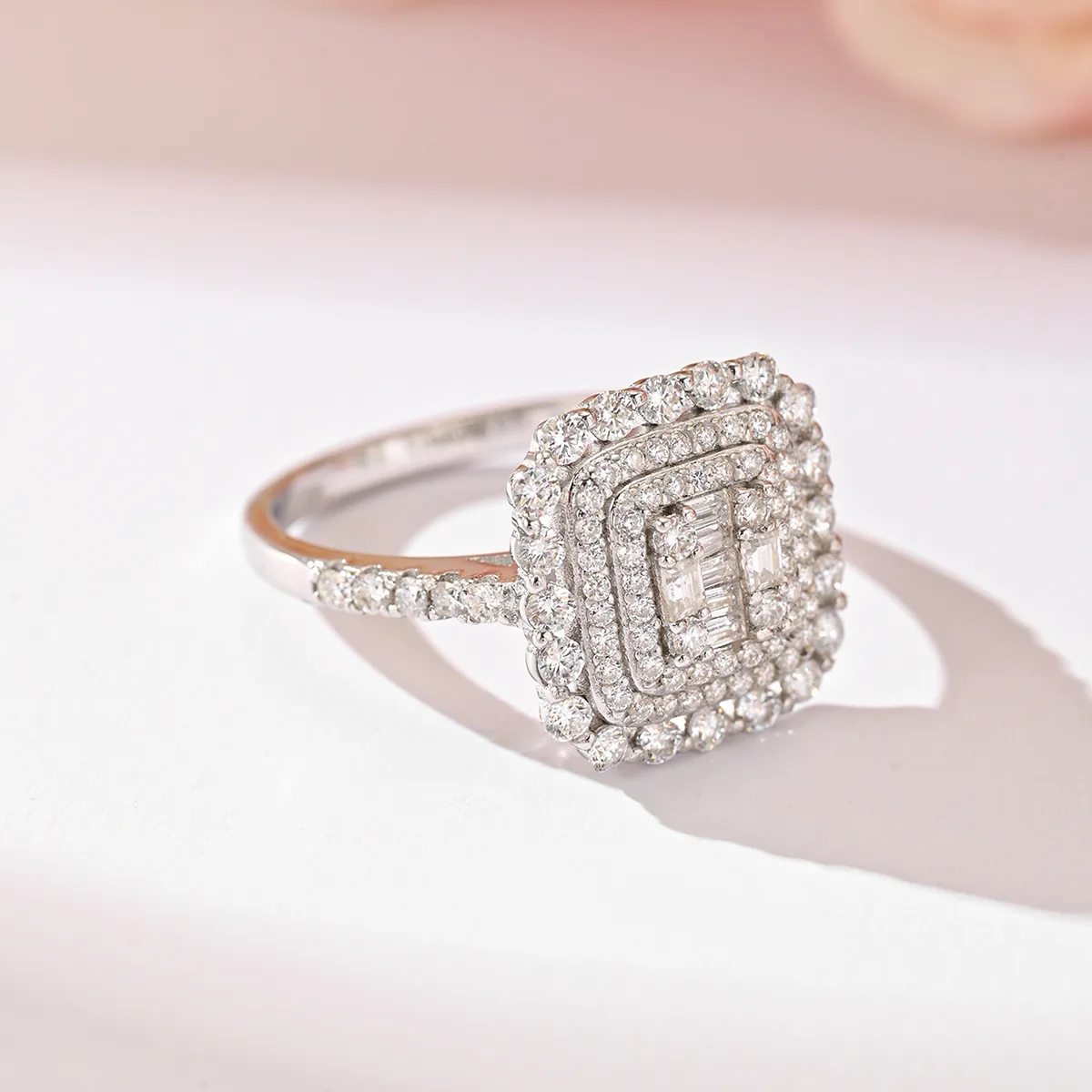 MR0309 S925 Silver 18K White Gold Full Pavé Moissanite Square Sparkling Brilliant Anniversary Ring 1.1ct