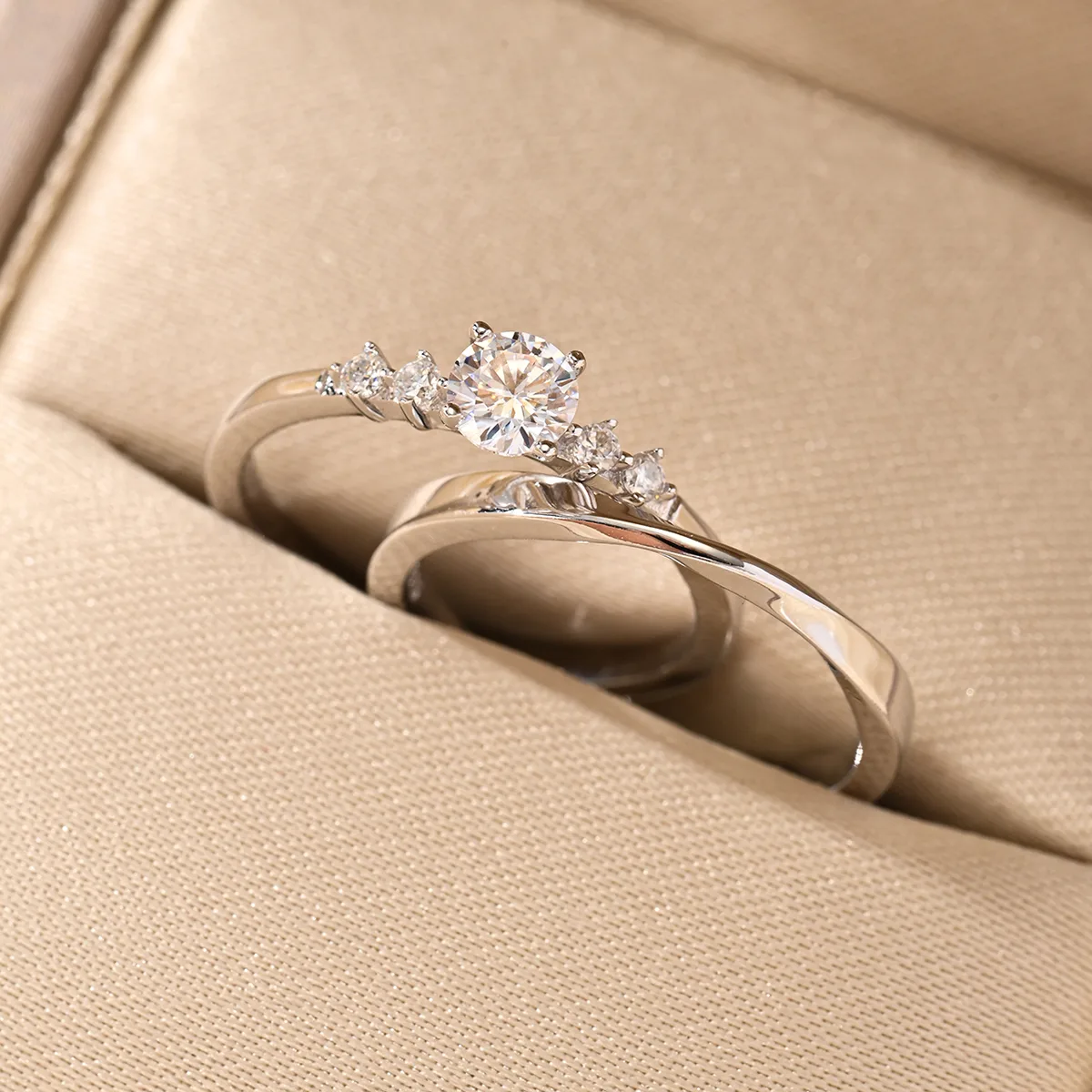MR0327 S925 Silver 18K White Gold Round Moissanite Delicate Bridal Small Ring Set Center Stone 4.5mm/0.4ct