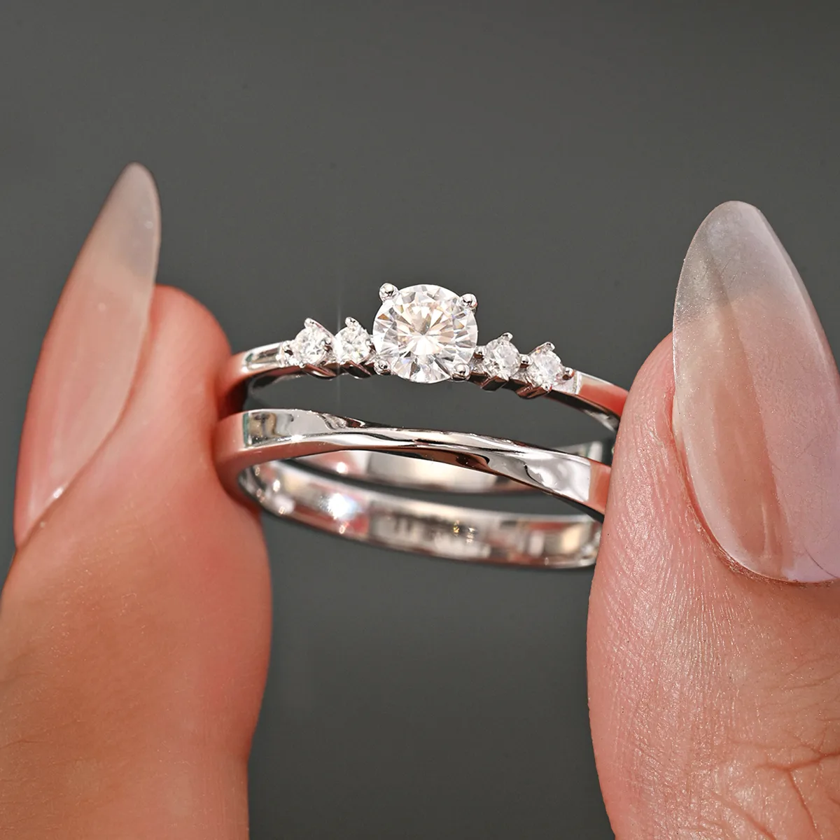 MR0327 S925 Silver 18K White Gold Round Moissanite Delicate Bridal Small Ring Set Center Stone 4.5mm/0.4ct