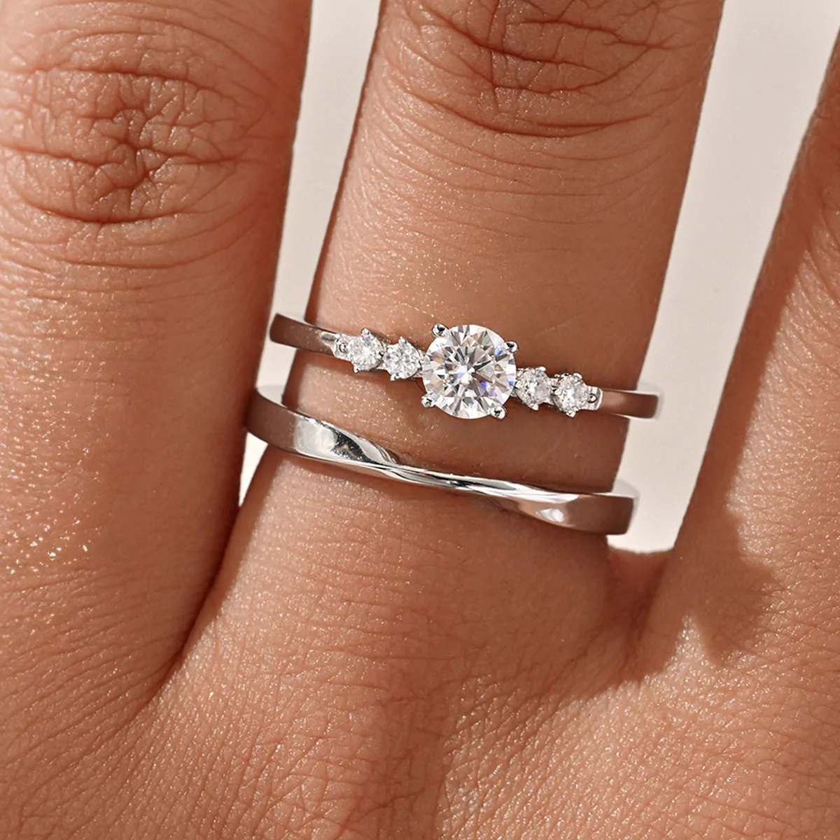MR0327 S925 Silver 18K White Gold Round Moissanite Delicate Bridal Small Ring Set Center Stone 4.5mm/0.4ct