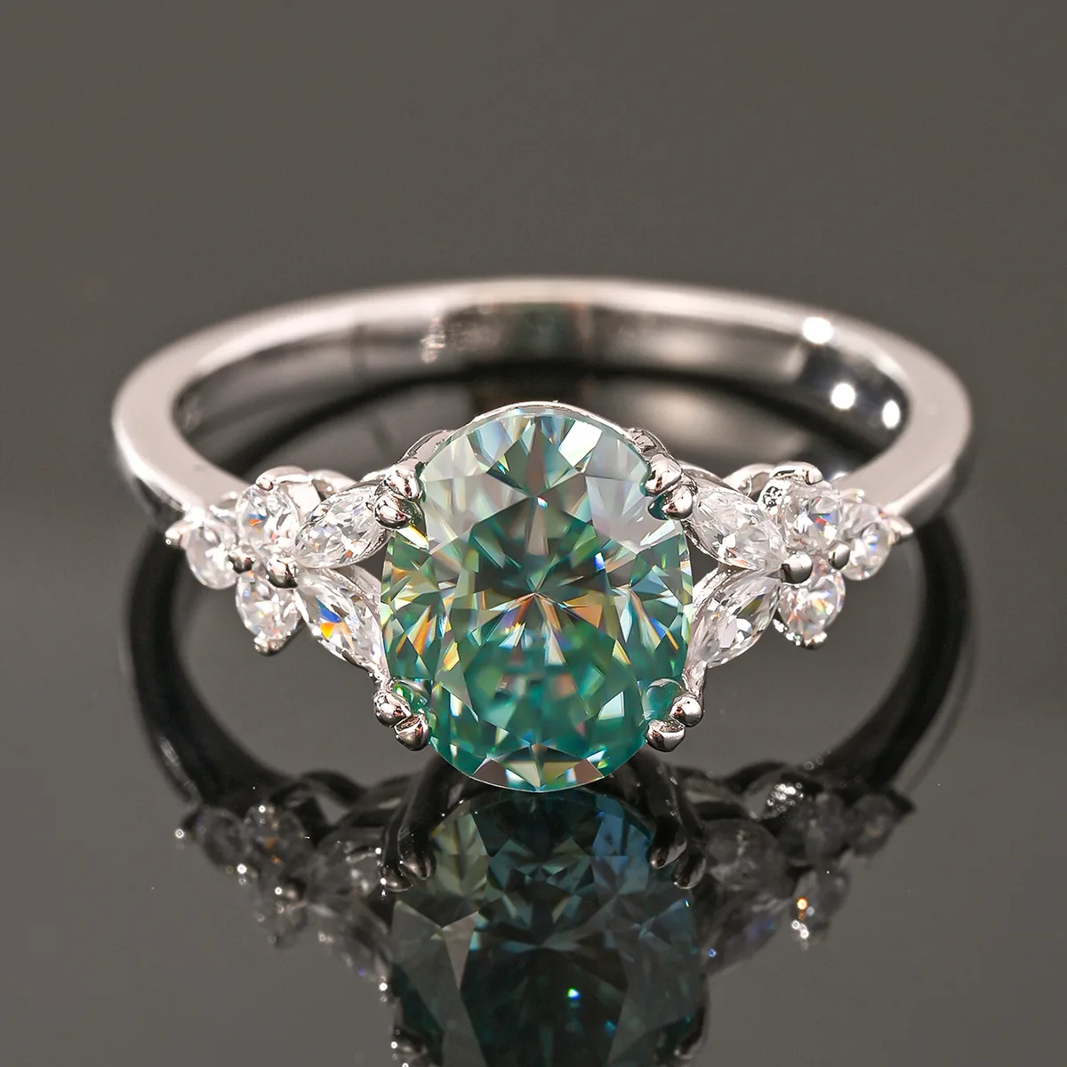 MR0320 S925 Silver 18K White Gold Blue Green Oval Moissanite Small Flower Confession Ring Center Stone 9*7mm/2.0ct