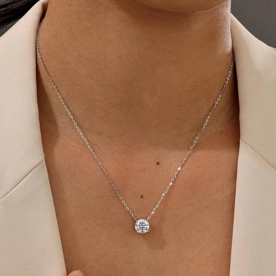 MP0057 S925 Silver 18K White Gold Round Moissanite Sparkling Collarbone Chain 1.0ct