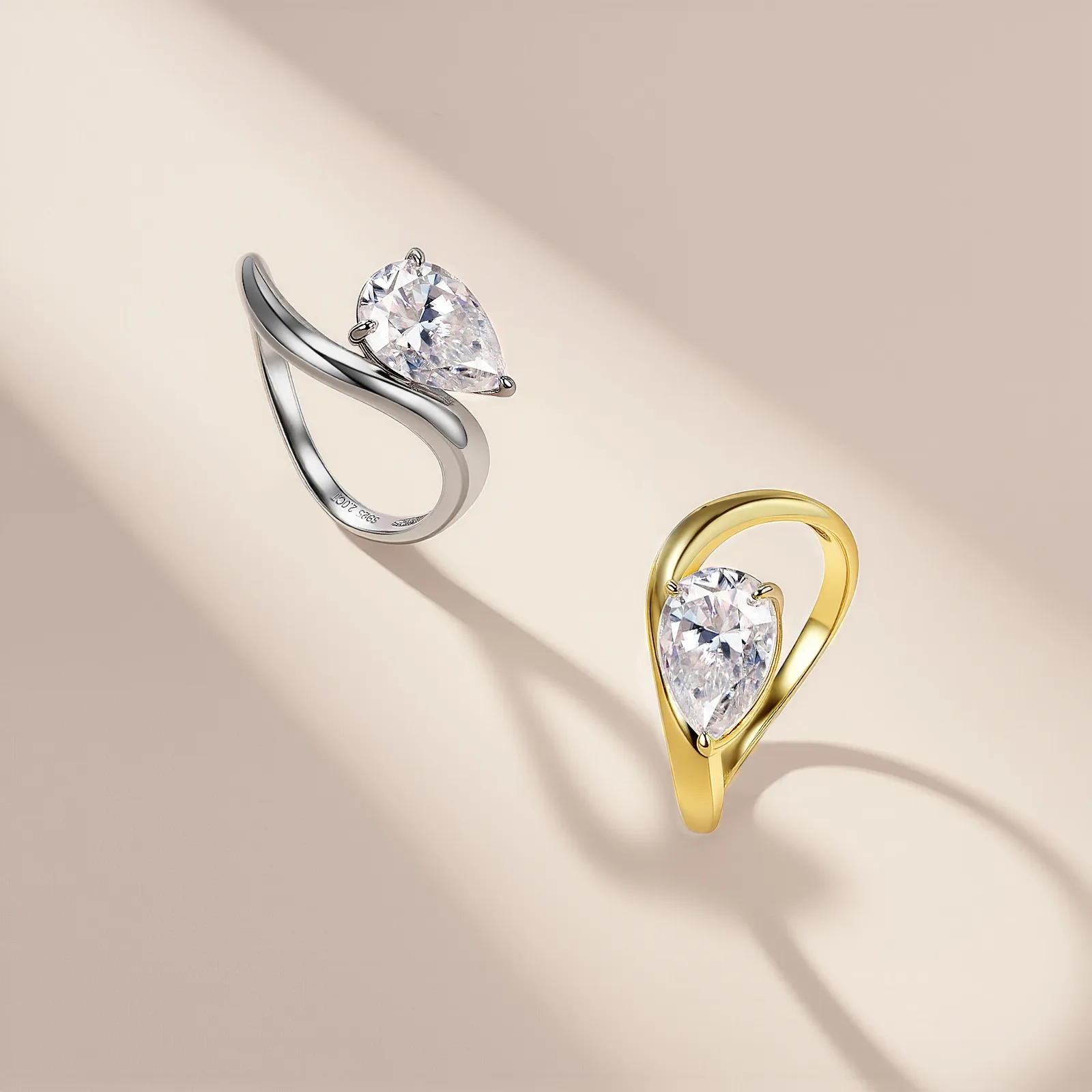 SR0672802 S925 Silver 18K Gold Teardrop Moissanite Personality Minimalist Promise Ring 10*7mm/2.0ct