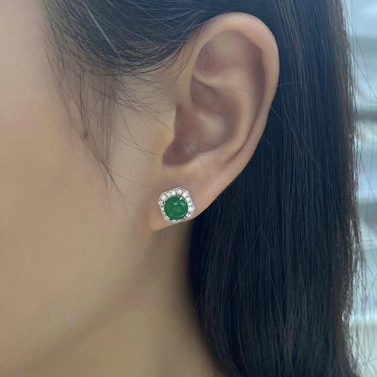 K3069E S925 Silver 18K White Gold Round Chrysoprase Stud Earrings 6.0mm