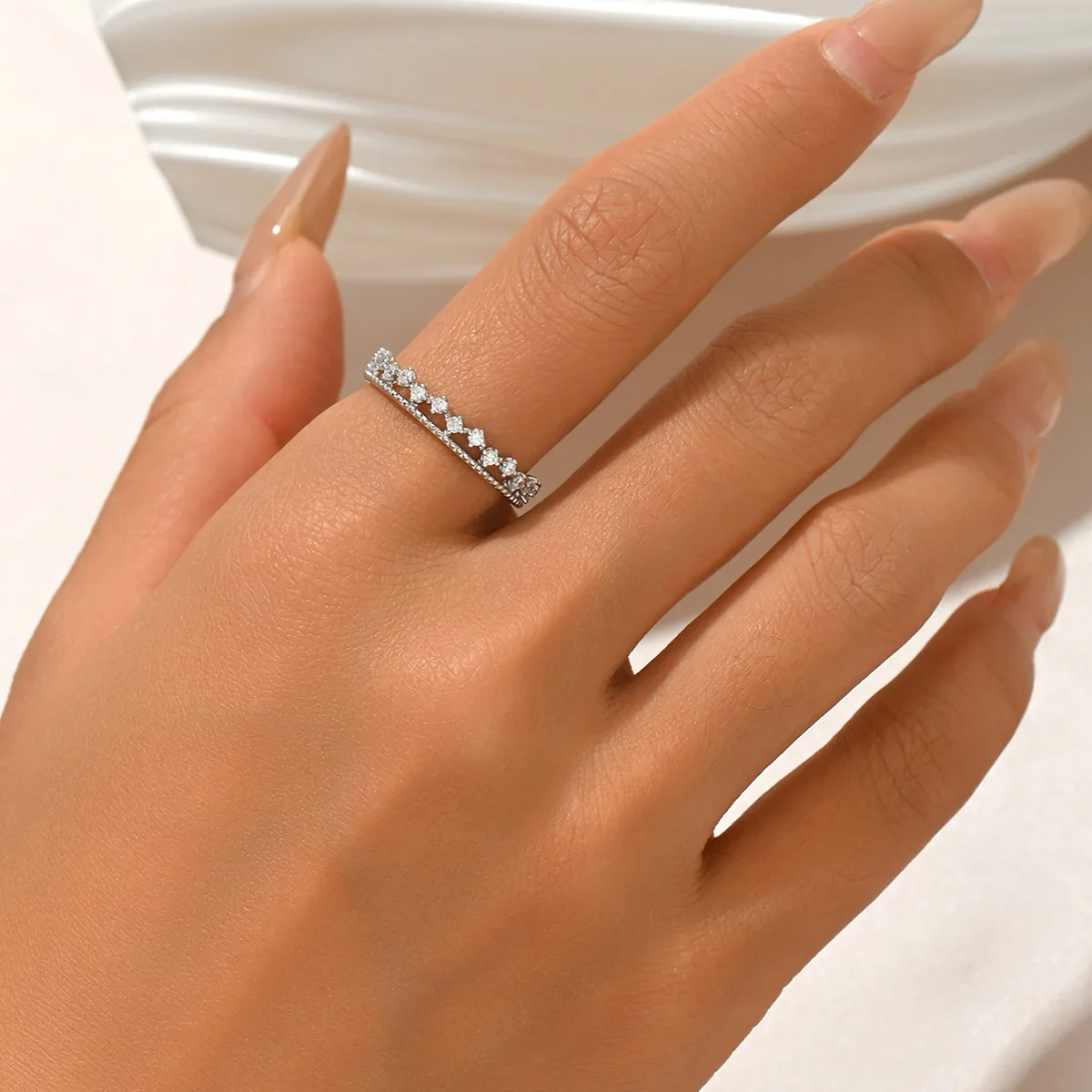 FX39376B S925 Silver 18K Gold Round Moissanite Lace Light Luxury Confession Ring Women's Ring 0.4ct